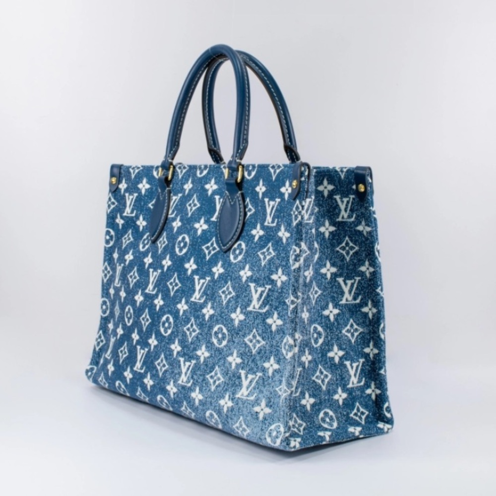 LV Monogram OnTheGo MM Denim - Picture 4 of 6